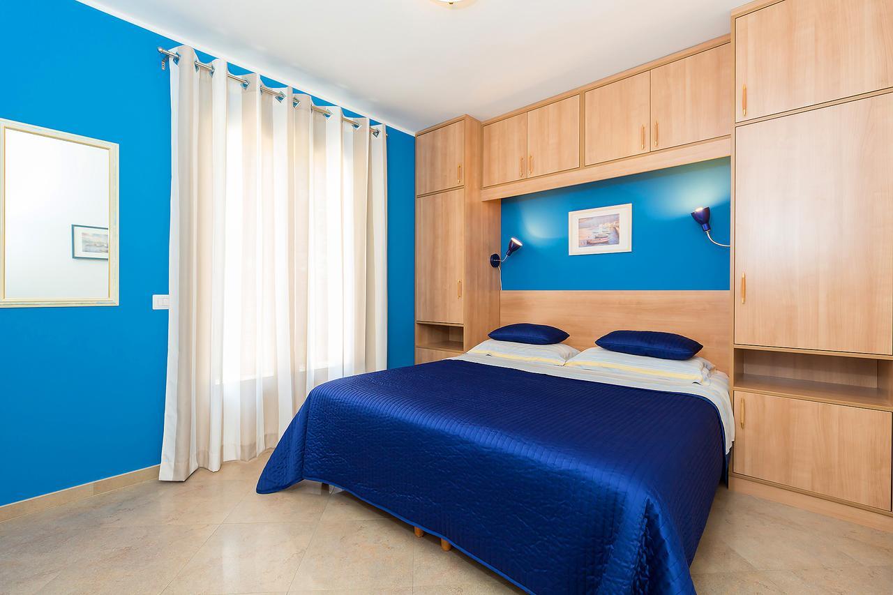 Apartment Gloria Premium Poreč Extérieur photo